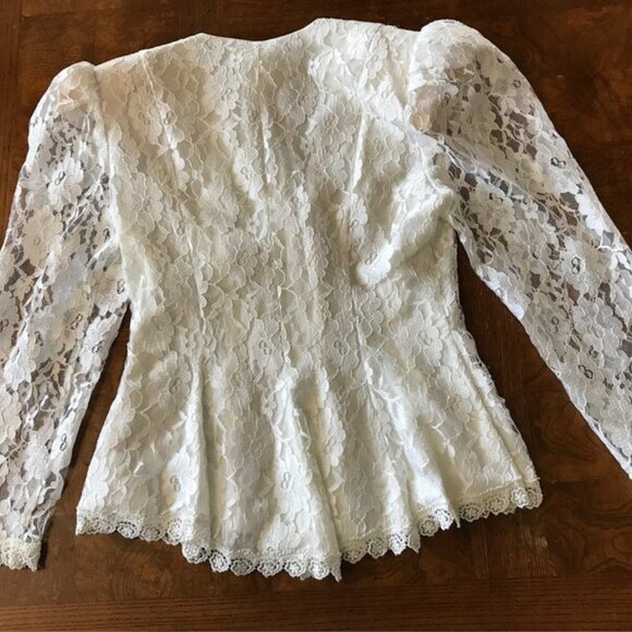 80's Vintage BLOUSE Beautiful White Light Cream Lace Women's Bridal Wedding Top - Picture 8 of 14